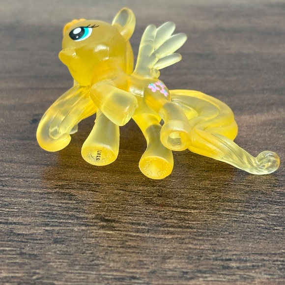 MY LITTLE PONY Blind Bag Series 14 FLUTTERSHY Translucent Figure 2" Cake Topper - Picture 2 of 9